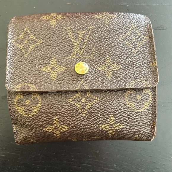 Louis Vuitton Wallet - Picture 2 of 11